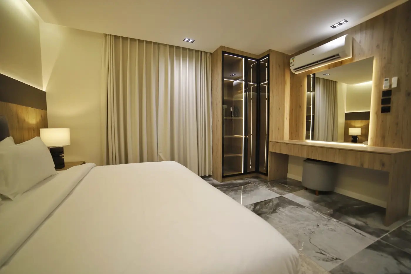 Luxury Suite